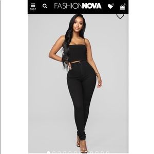 Super high waisted black skinnies